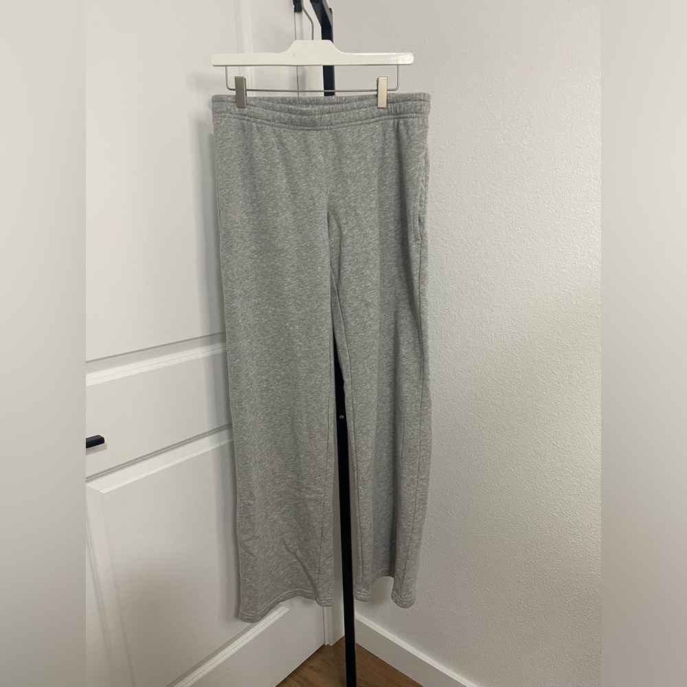 NWOT Brandy Sweatpants In Heather Grey